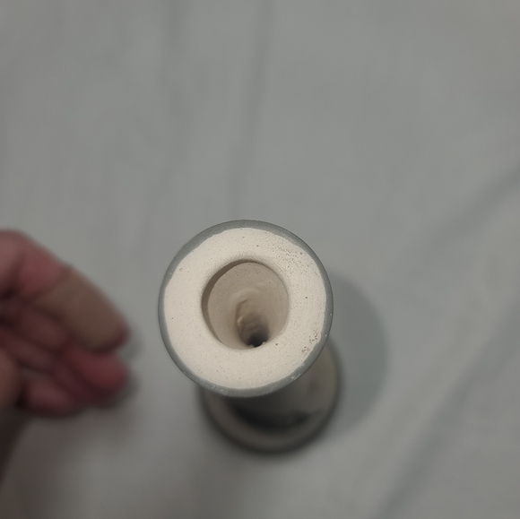 Southwestern Cream Vase with Leaf Design, Navajo Pottery - Picture 8 of 9